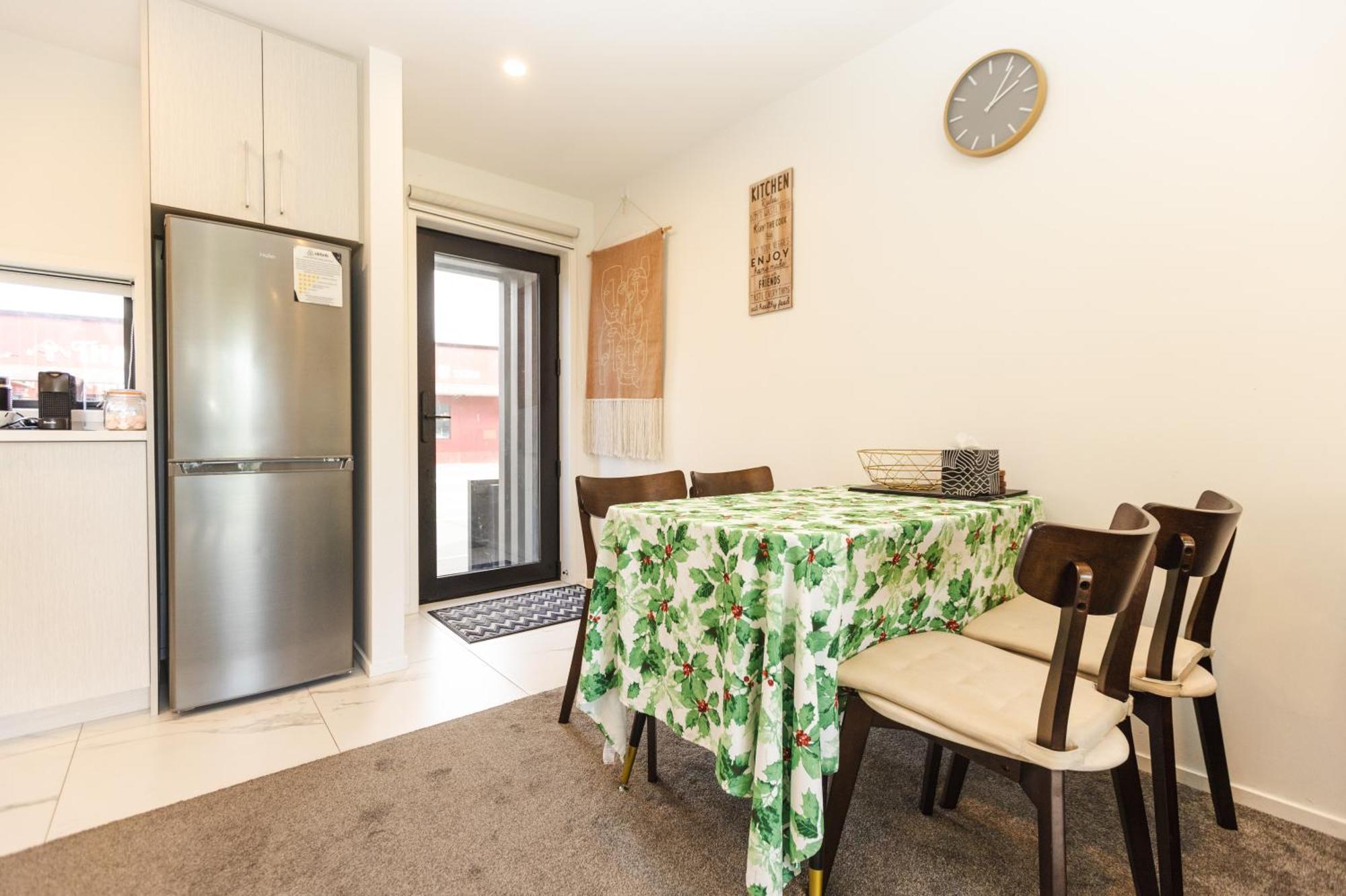 Modern 2 Bedroom By Hagley Park Christchurch Luaran gambar